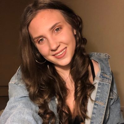 Profile Picture of Leah (@leah_davy) on Twitter