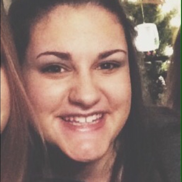 Profile Picture of Gianna Salvatore (@giannasalvatore) on Poshmark