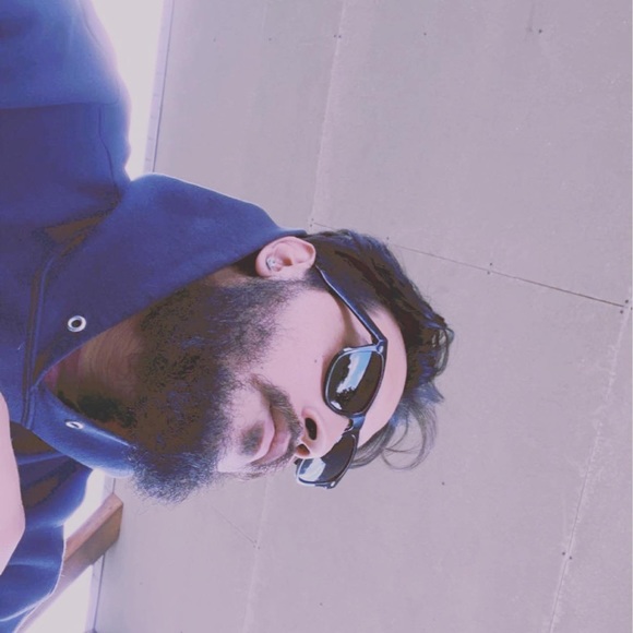 Profile Picture of Jonathan Pinales (@jonathanpinales) on Poshmark