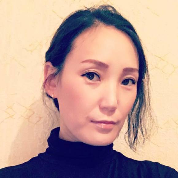 Profile Picture of Shuren Shagai (@shurenshagai) on Poshmark