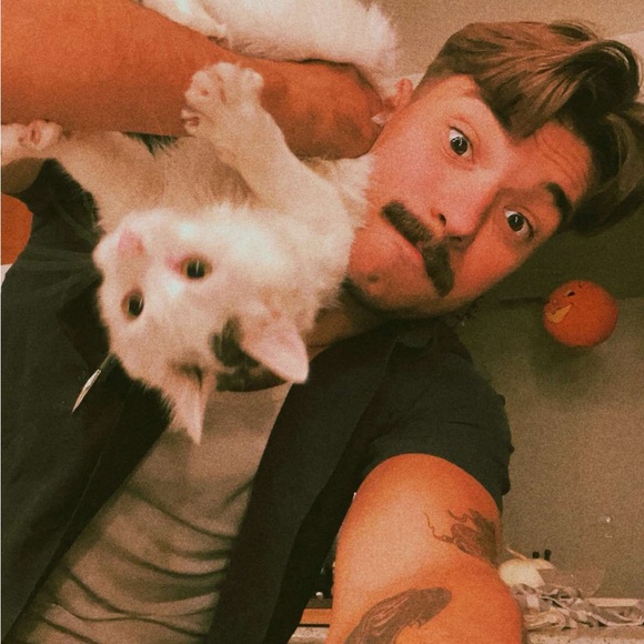 Profile Picture of Bill Mandaro (@billmandaro) on Poshmark