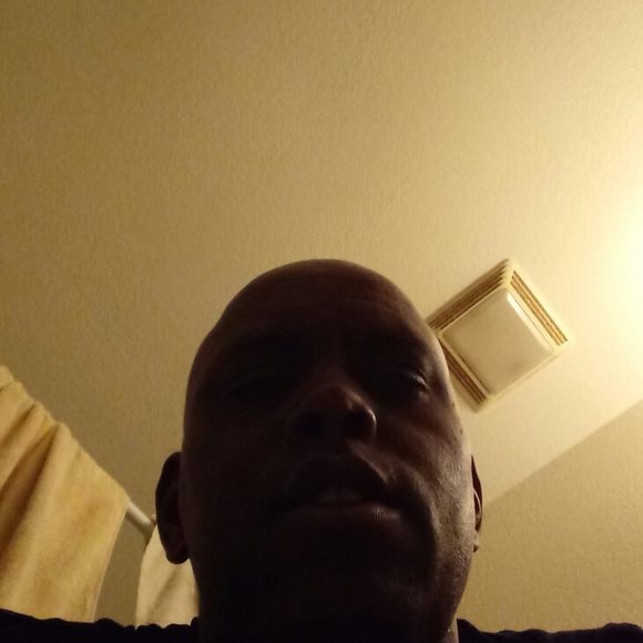Profile Picture of Maurice Montgomery (@mauricemontg160) on Poshmark