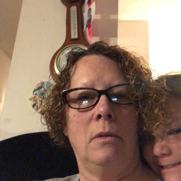 Profile Picture of Stacy Kleitz (@stacylkleitz) on Poshmark