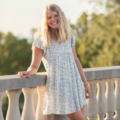 Profile Picture of Kate Bergeron (@katebergeron_) on Twitter