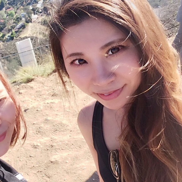 Profile Picture of Eri Kakizaki (@kakizaki) on Poshmark