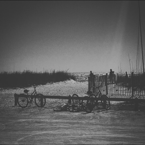 Profile Picture of Adam Vernon (@adamvernon) on Poshmark