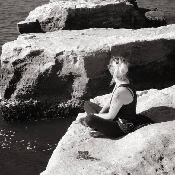 Profile Picture of Candy Watts (@candywatts) on Poshmark