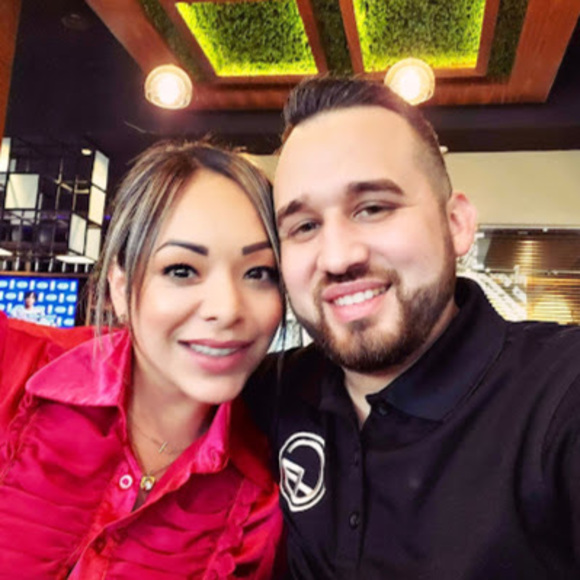 Profile Picture of Pamela Alvarez (@pamalvarez3267) on Poshmark