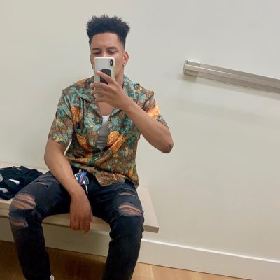 Profile Picture of 💲Lim 🦂 (@shewent2jared__) on Twitter