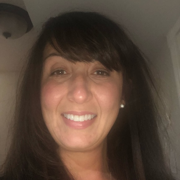 Profile Picture of Francesca Marchese (@frankiemarchese) on Poshmark