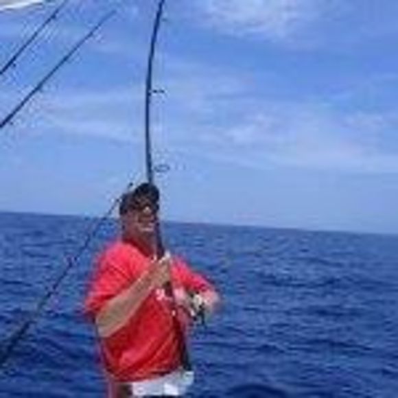 Profile Picture of Eric Rideout (@16to82) on Poshmark