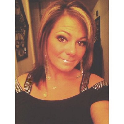 Profile Picture of Danielle Dobbs (@danisplexus) on Twitter