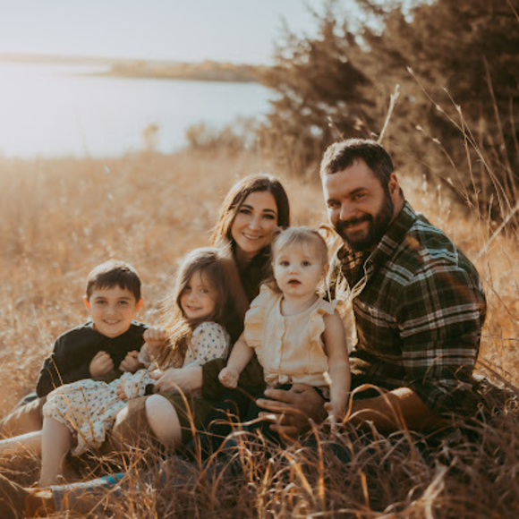 Profile Picture of Autumn Marks (@autumnmarks2021) on Poshmark