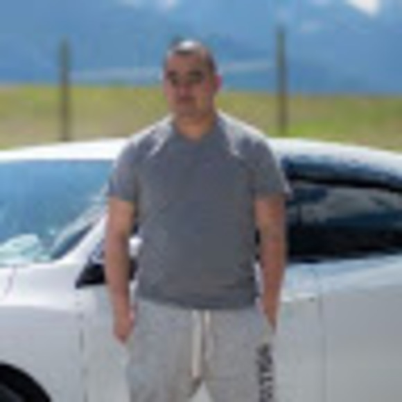 Profile Picture of Avriel18 Avriel18 (@royeva4283) on Poshmark