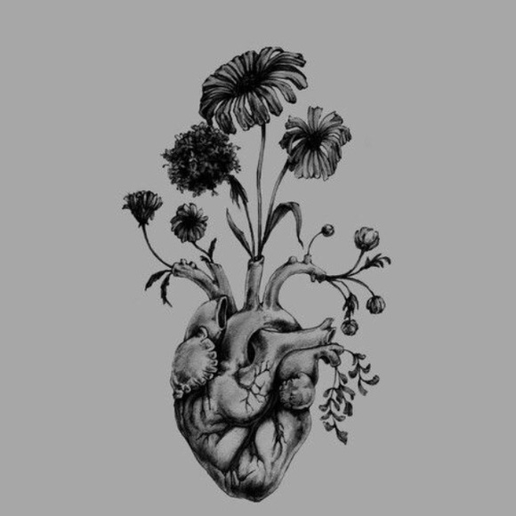 Profile Picture of Ariel Burgess (@alexi721) on Poshmark