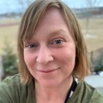 Profile Picture of Lori Pichette (@libra_librarian_) on Instagram