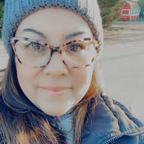Profile Picture of Anna Chianese (@pastrychick77) on Poshmark