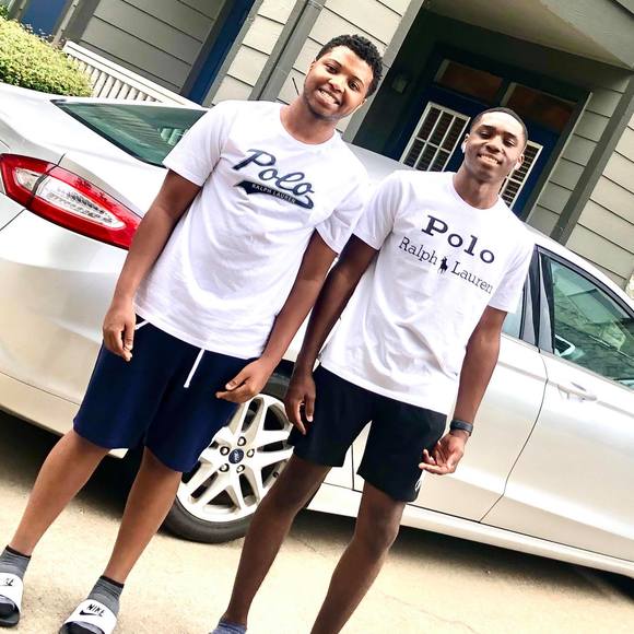 Joshua Becton - Poshmark Profile Picture of Joshua Becton (@joshuabecton) on Poshmark