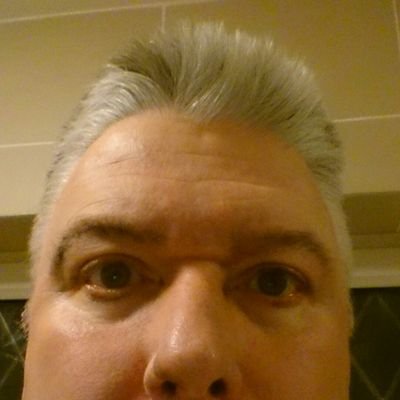 Profile Picture of Neil Harrop (@ArryArup) on Twitter