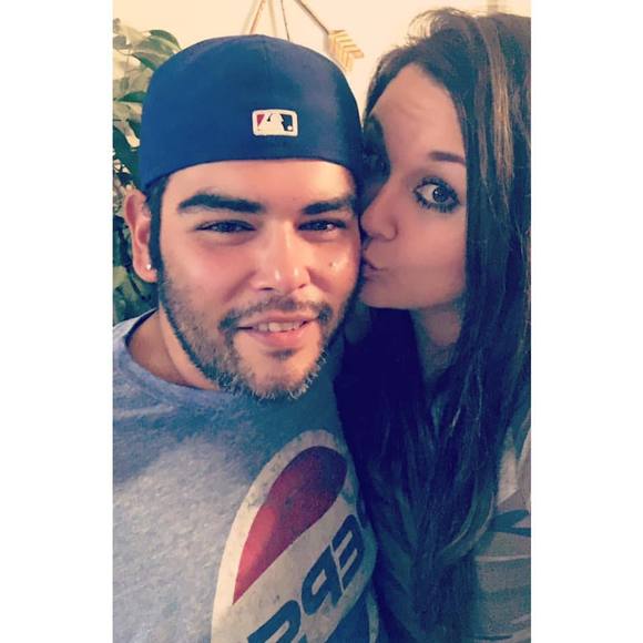 Profile Picture of Kelly Pilkinton (@keldoll) on Poshmark