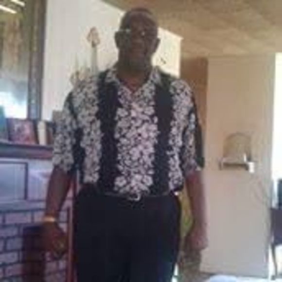 Profile Picture of Kiara Mccroy (@kiaraanette) on Poshmark