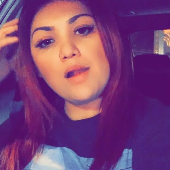 Profile Picture of Claudia Pichardo (@ceedubbz) on Poshmark