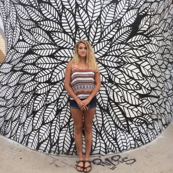 Profile Picture of Joanna Stevens (@stevensj22) on Poshmark