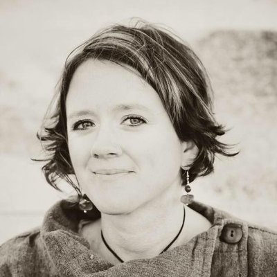 Profile Picture of April Magill (@RootDownDesigns) on Twitter