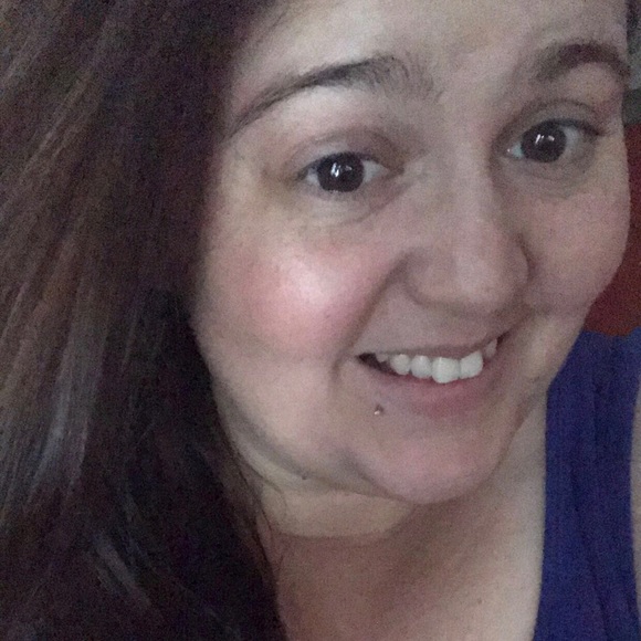 Profile Picture of Paige Stratton (@spoiledstratton) on Poshmark