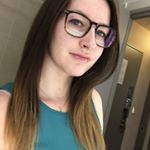 Profile Picture of Alexandra Verreault (@alexxeandbartokreadbooks) on Instagram