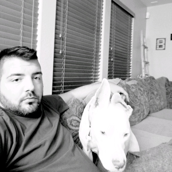 Profile Picture of Anthony Hicks (@anthicks0491) on Poshmark