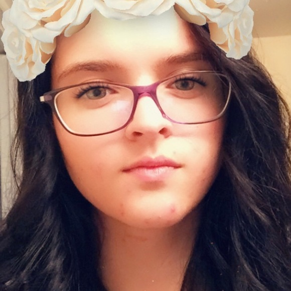 Profile Picture of Madison Jamieson (@maddyj20034) on Poshmark