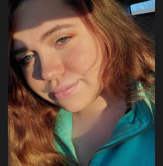 Profile Picture of Ariel Bryan (@ariel_ann) on Poshmark