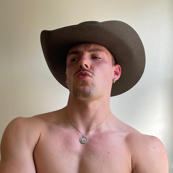 Profile Picture of thomas jay (@thxmasjay) on Tiktok