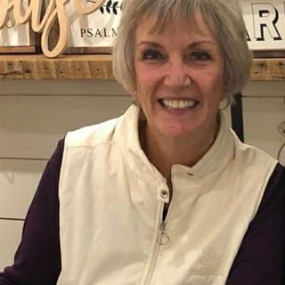 Profile Picture of Bonnie Van Epps Pollok (@bonnie.v.pollok) on Facebook