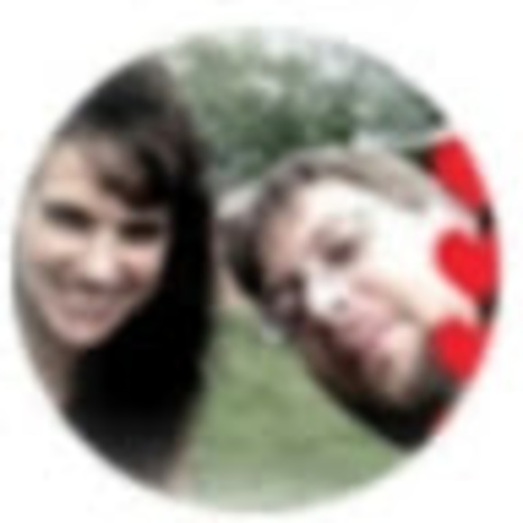 Profile Picture of Victoria Aseves (@gypssiebells1) on Poshmark