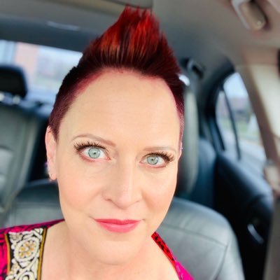 Profile Picture of Janet Barton (@janetstarr2020) on Twitter