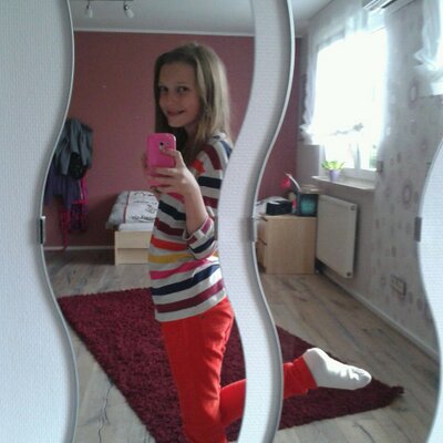 Profile Picture of Julia Hochreiter (@juliahoch2805) on Twitter