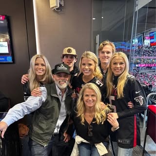 Profile Picture of Claudia Dixon Balkcom (@claudiabalkcom) on Instagram