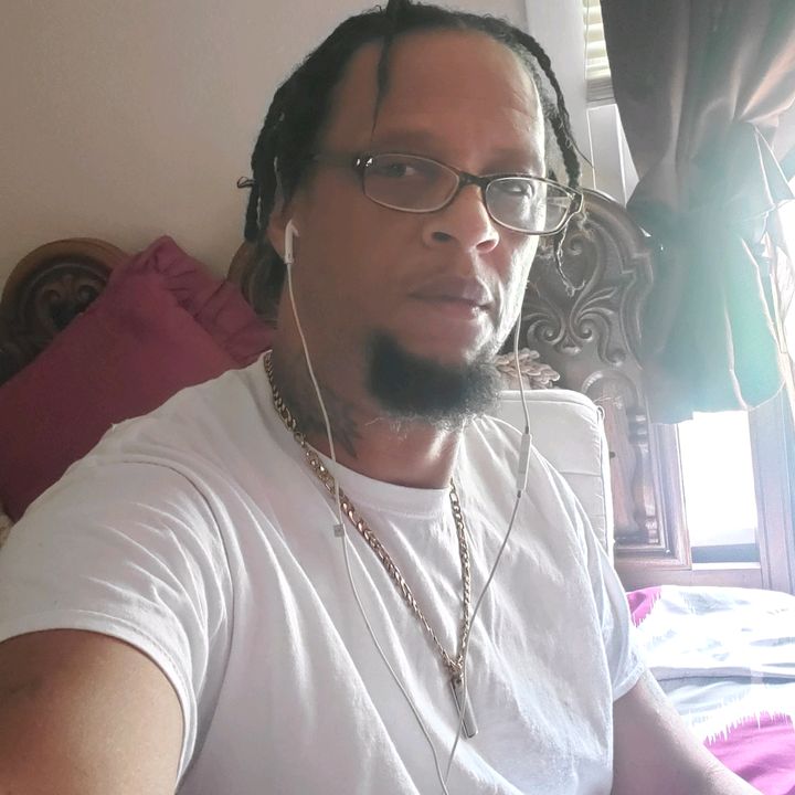 Profile Picture of lewisderik (@lewisderik) on Tiktok