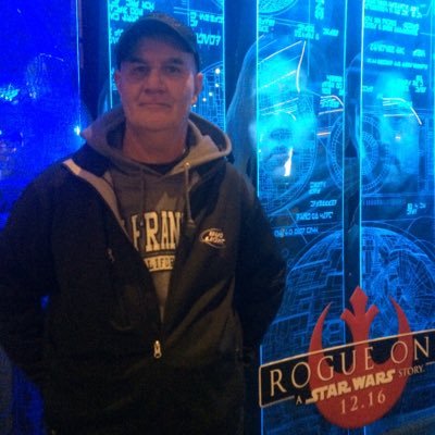 Profile Picture of Rob Dyer (@RobbieD62) on Twitter