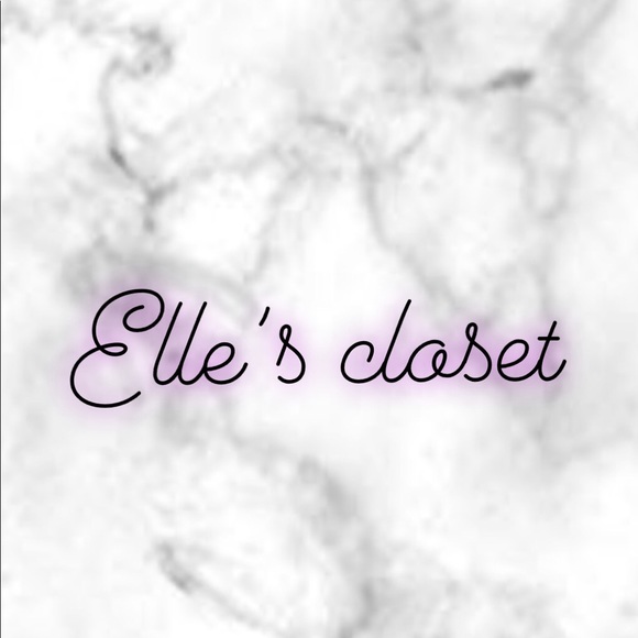 Profile Picture of Daniela Dacosta (@elles203) on Poshmark