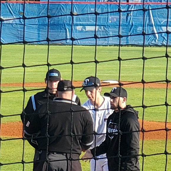 Profile Picture of Robert Lowery (@rilee_7) on Poshmark