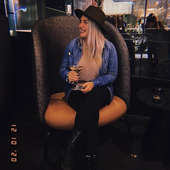 Profile Picture of Mattie Lonergan (@mattttiiee) on Poshmark