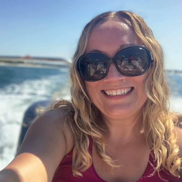 Christina Defelice - Poshmark Profile Picture of Christina Defelice (@cdefelice80) on Poshmark