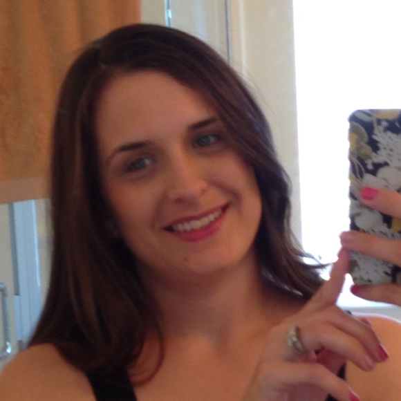 Profile Picture of Debbie Alvarez (@debdeb681) on Poshmark