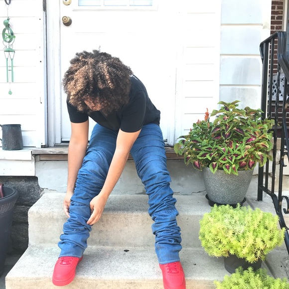 Profile Picture of Travis Ferreira jr (@travisferrei495) on Poshmark