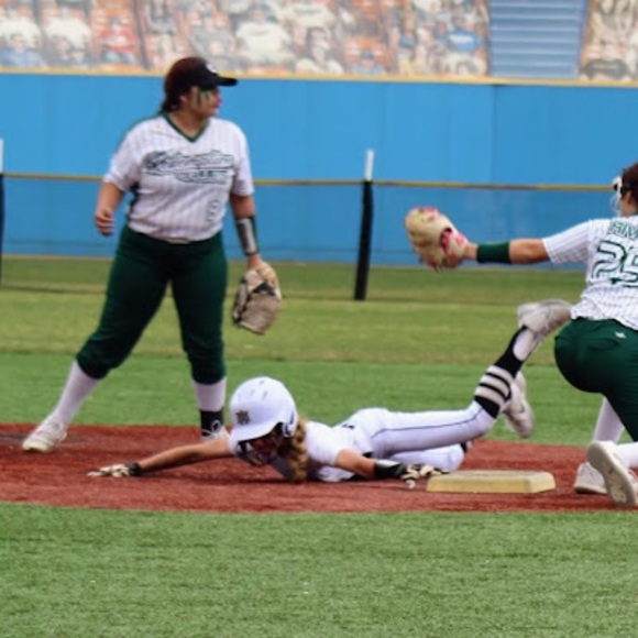 Profile Picture of Jaylene Guadagnolo (@jayleneg2029) on Poshmark