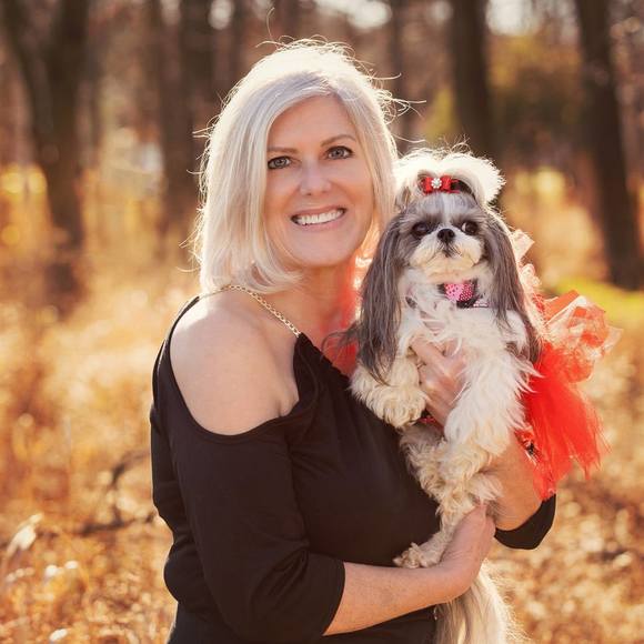 Profile Picture of Grace Hirter (@gracehirter) on Poshmark