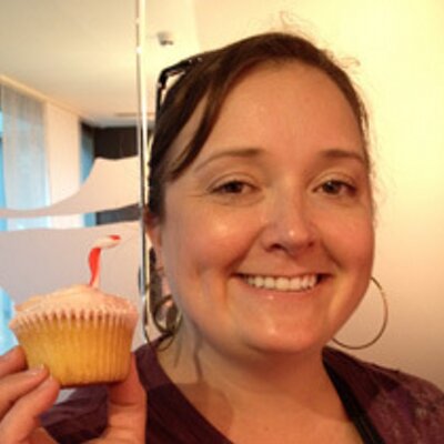 Profile Picture of Lori Small (@lorismall) on Twitter